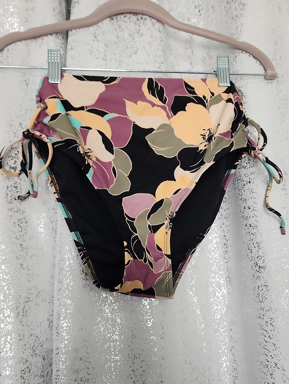 V-Neck Tankini Set 🖤 - Picture 10 of 16